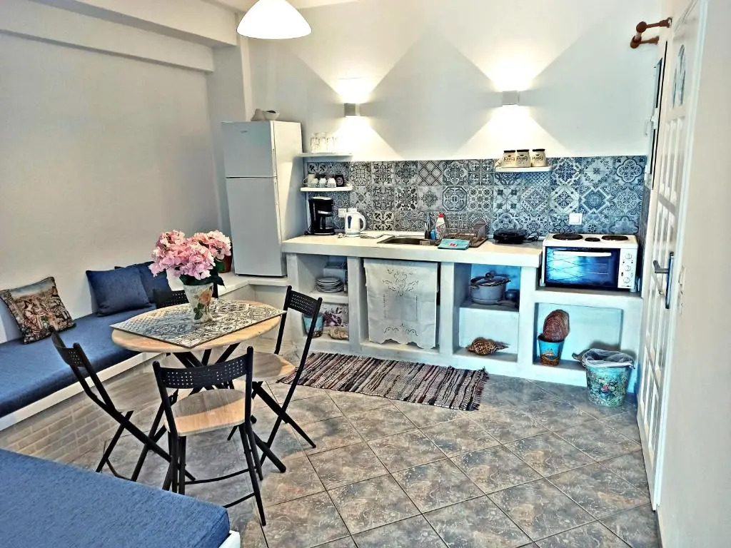 Enjoy Cyclades studios & suites