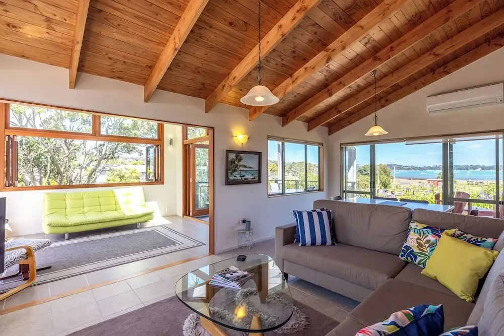 Tikirau Bay Views in Oneroa