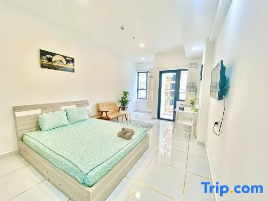 SOHO Suites - Saigon Central, 5-Min-To-Bui Vien Street