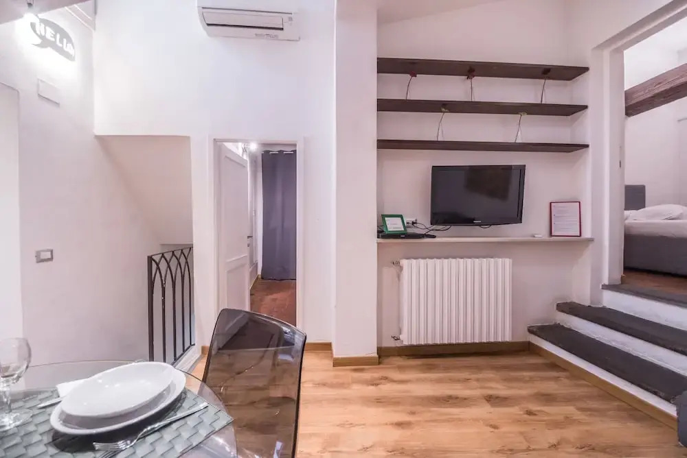 Stunning 2BD Apt 7min Walk to Duomo