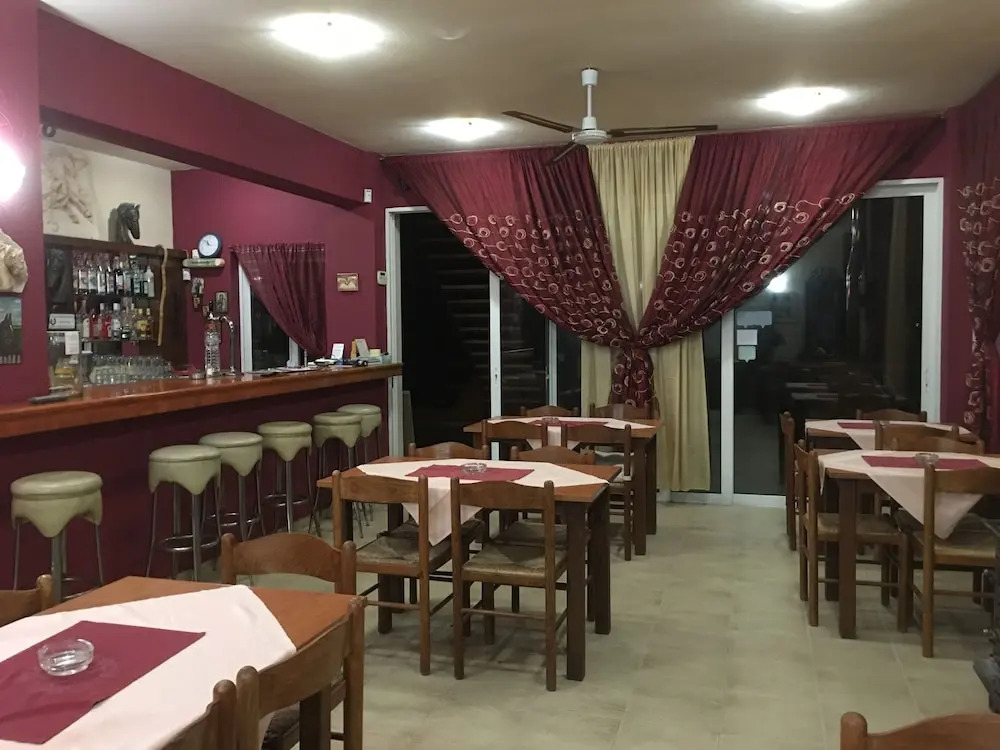 Arion Stables & Apartments