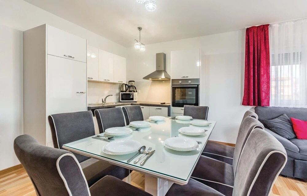 Beautiful Home in Medulin With Wifi and 3 Bedrooms