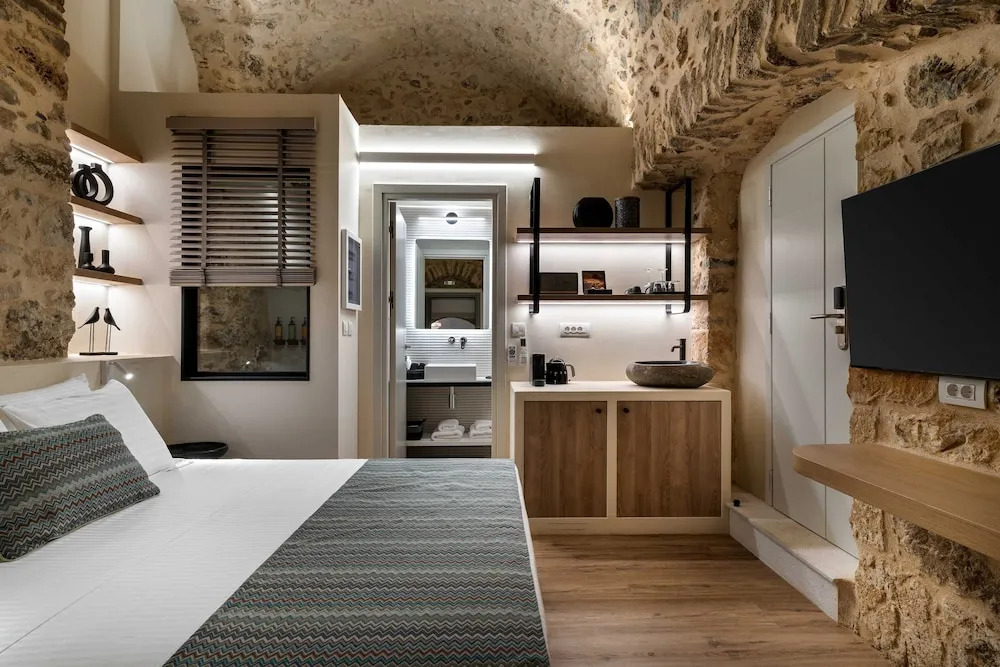 YeeOn Boutique Hotel, Gythio - Historic Hotels of Europe