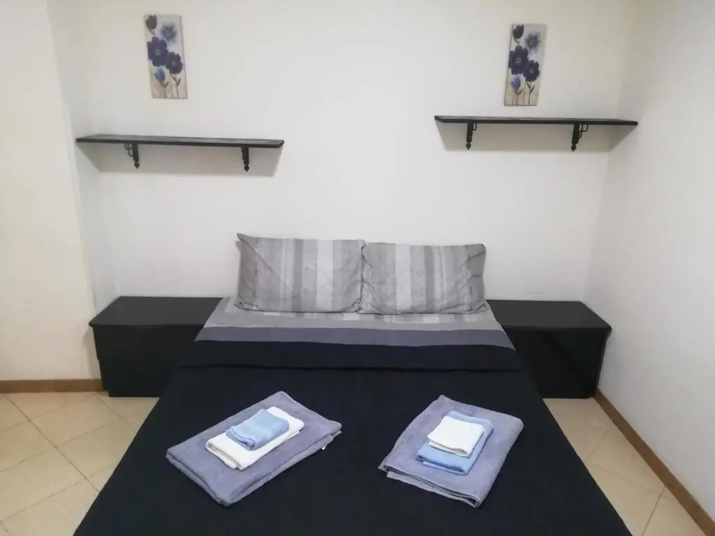 1 room apartment near by Central train station
