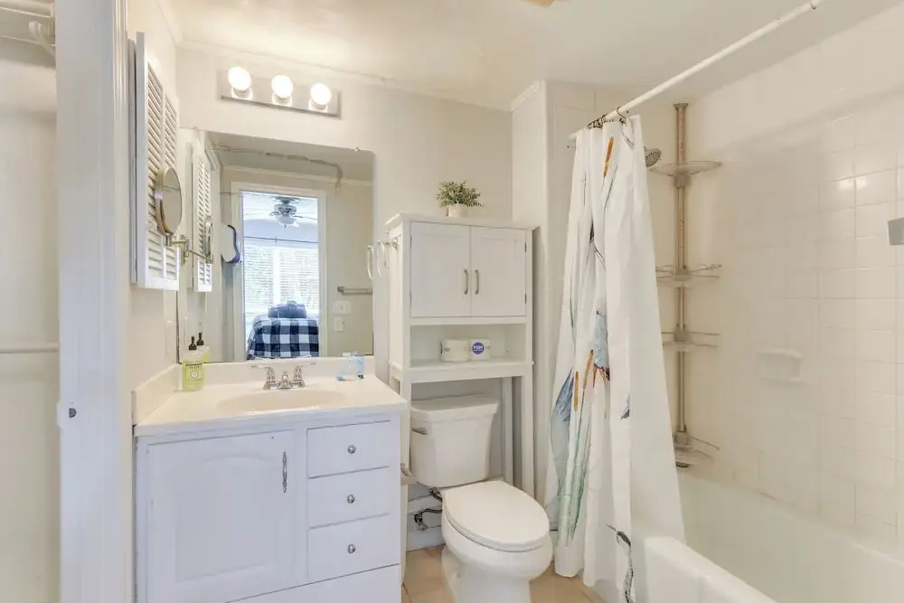 Pool Access, Walk to Beach: Hilton Head Haven!