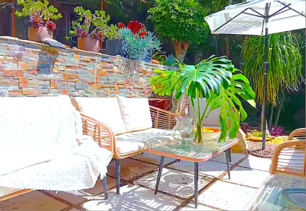 Charming Retreat! at Famous Palm Beach! Outdoor Spa Till 8! Walk to Ocean Beach!