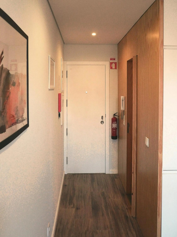 Carlos Alberto Balcony APT