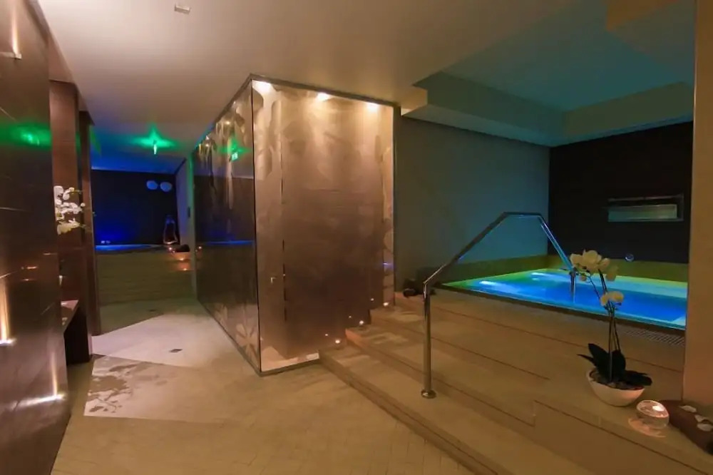 Hotel Roman by Dumbrava Business Resort