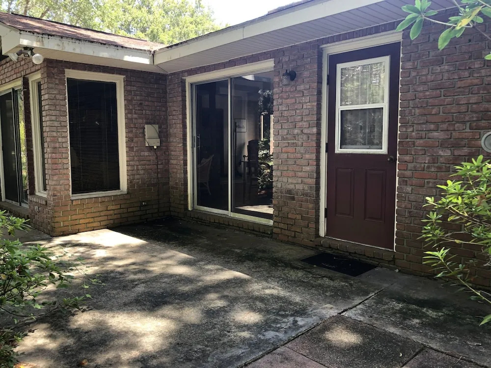 DIXIES RETREAT home