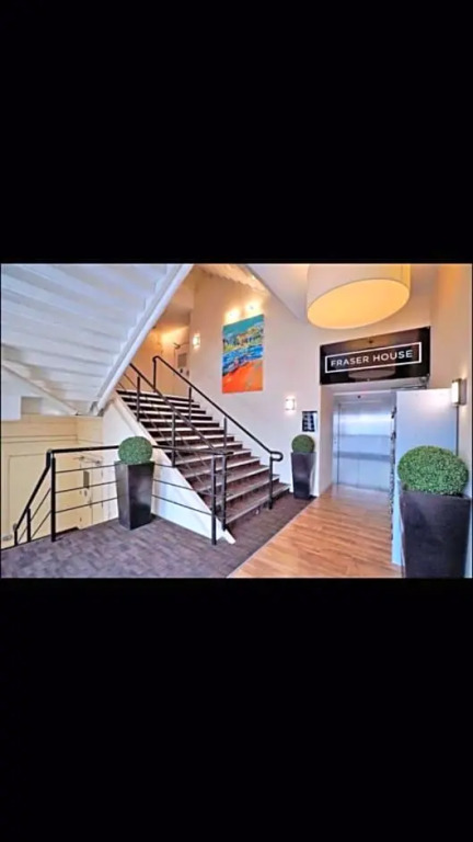 Heart Of Aberdeen City Centre 3 Bedrooms Apartment