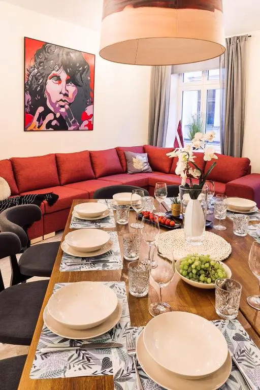 MORRISON apartment/15 guests/7bedrooms/Riga Old Town