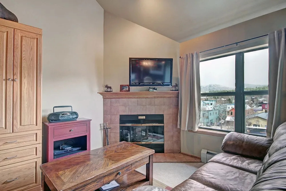 Winter Escape+loft Perfect Blend Of Mountain + Town Sleeps 6 1 Bedroom Condo by RedAwning