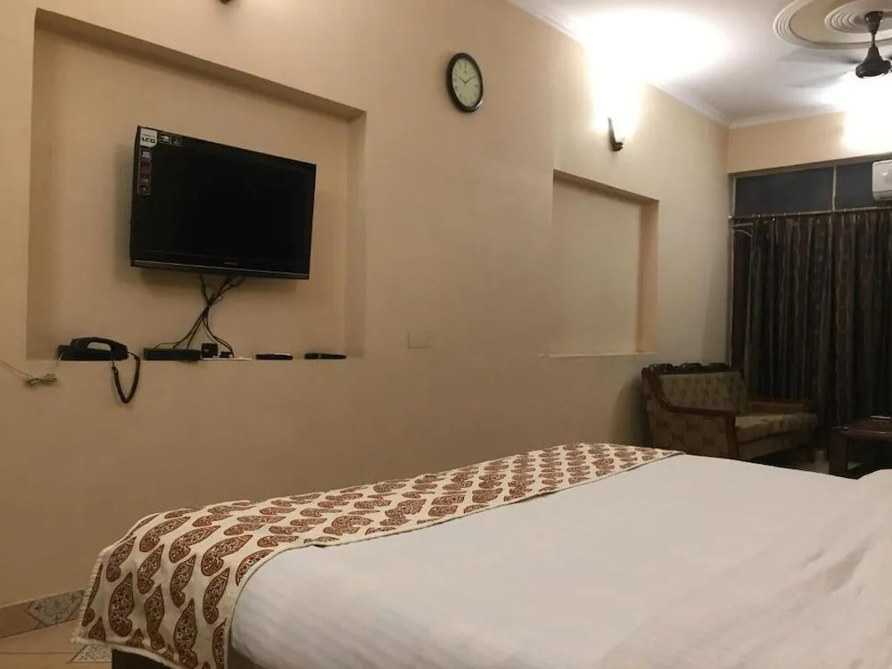Ashu Villa Guest House