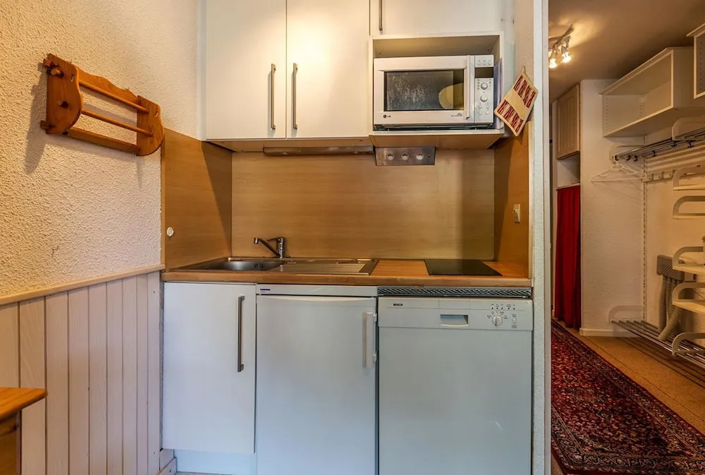 CH125 - Studio bien entretenu. Proximité centre de Val d'Isère.
