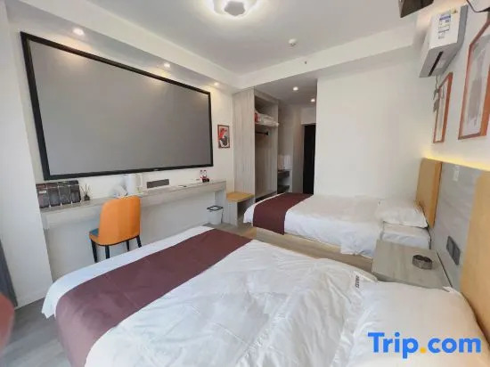 Sesame Light Luxury Hotel (Gaoxin Tianjie Sunac Cultural Tourism City Branch)