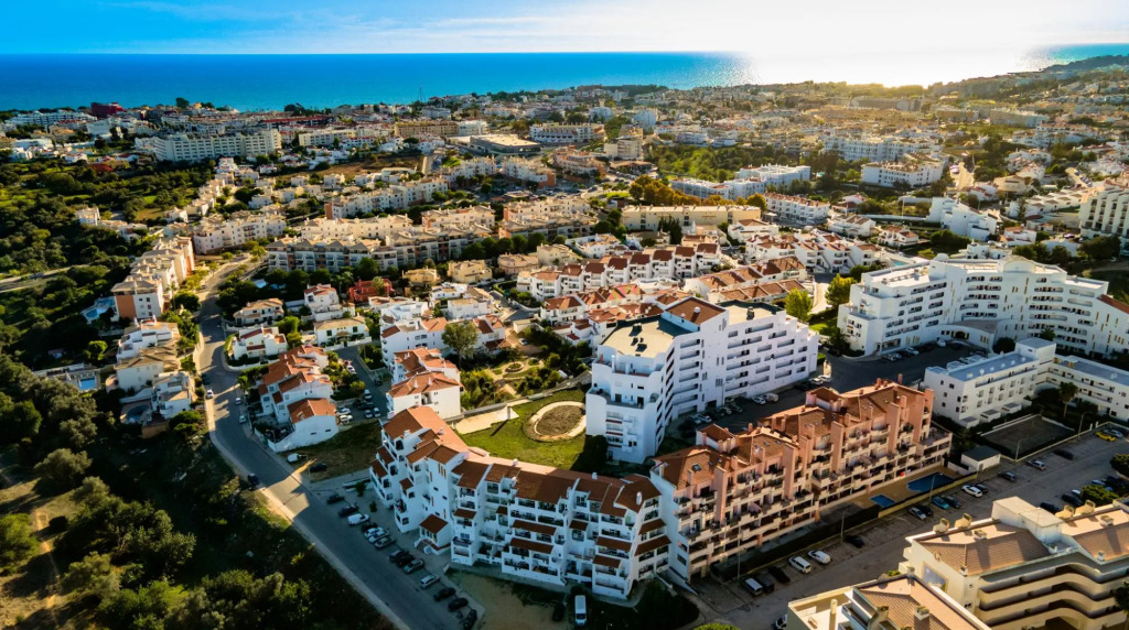 Apartamento Sol Nascente by Portucasa