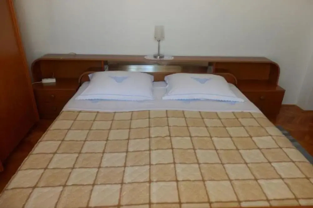 Apartment Vesna & Ivica - Two Bedroom Apartment With Terrace and Sea View