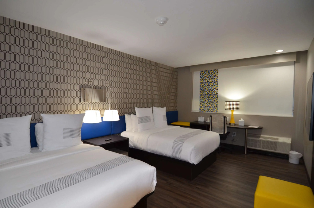 GLō Best Western Enid OK Downtown - Convention Center Hotel