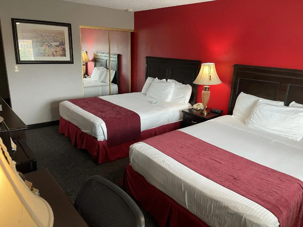 Laguna Hills Lodge-Irvine Spectrum