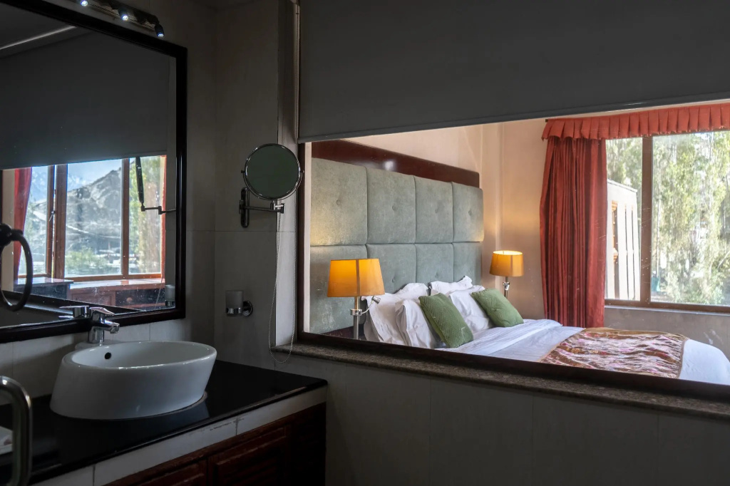 Hotel Spic N Span