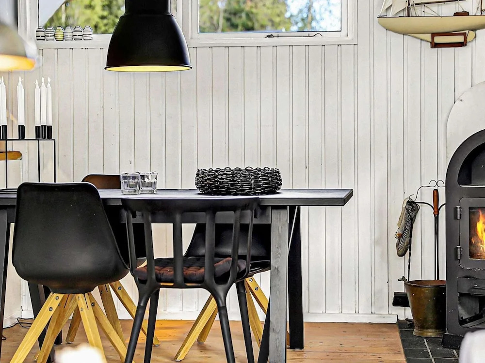 6 Person Holiday Home in Hals