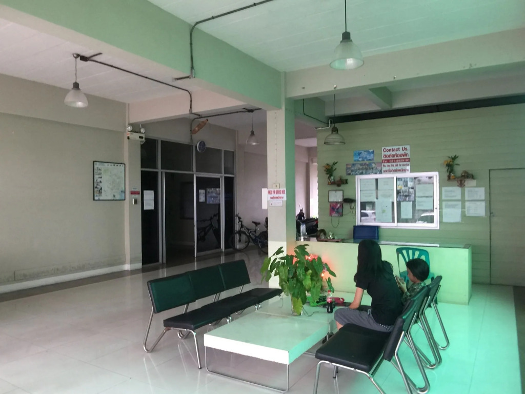 Ekkamon Apartment