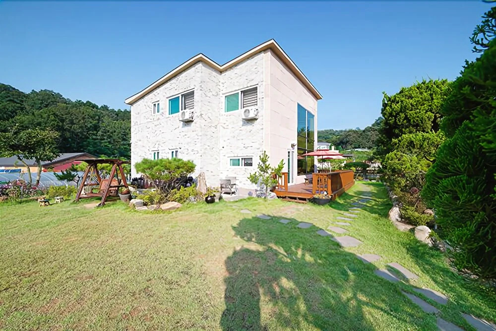 Jebudo Neuldanbee Pension