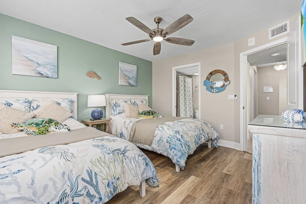 Beach Villas # 506-250 Estero Blvd apts