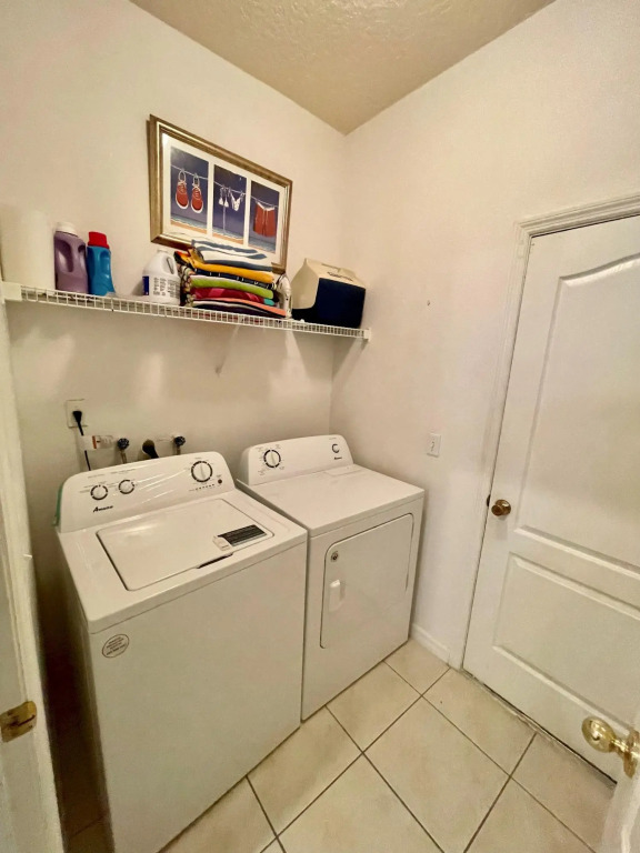 Grand Holiday 4BD Pool Home at Disney & Universal