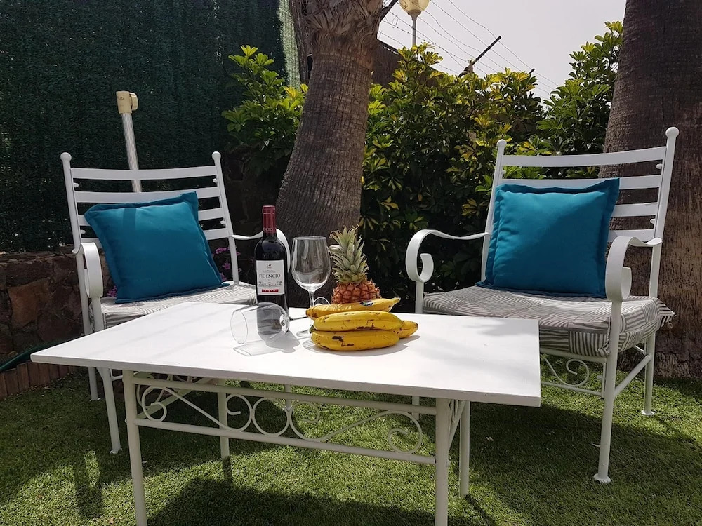 Bungalow With one Bedroom in Maspalomas, With Pool Access, Enclosed Garden and Wifi