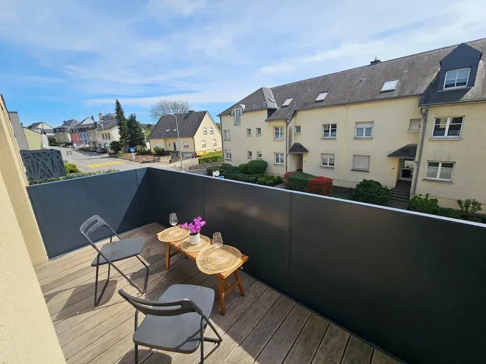 Stylish 3 BR with 2 terraces and parking