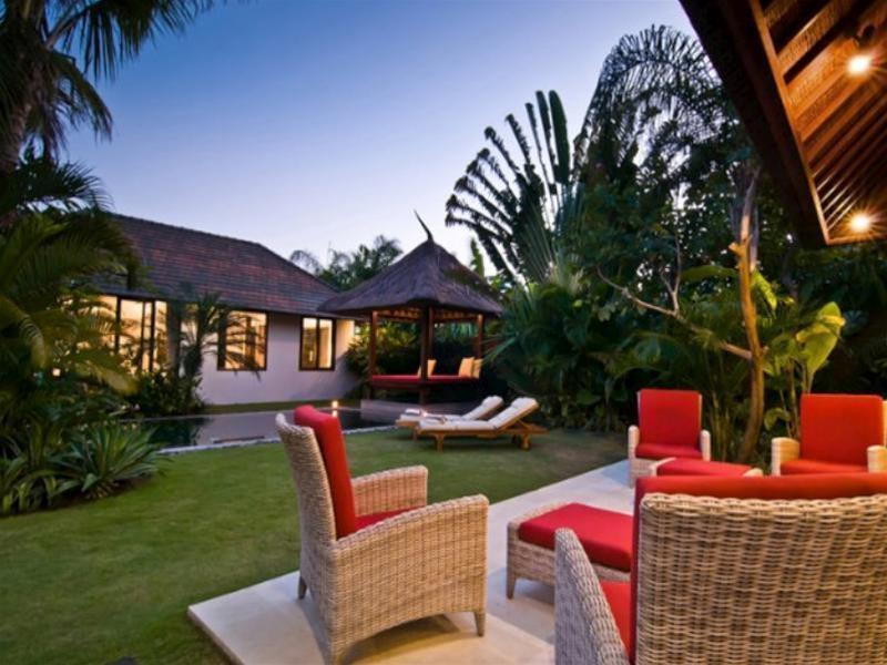 Villa Daksina