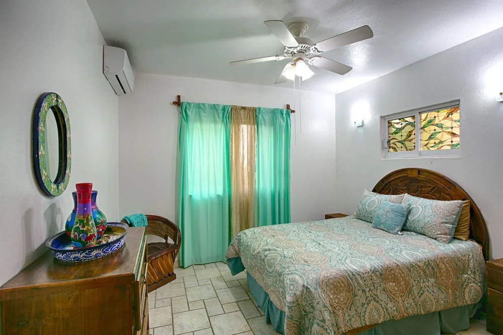 Casa de los Ninos 3 BR by Casago