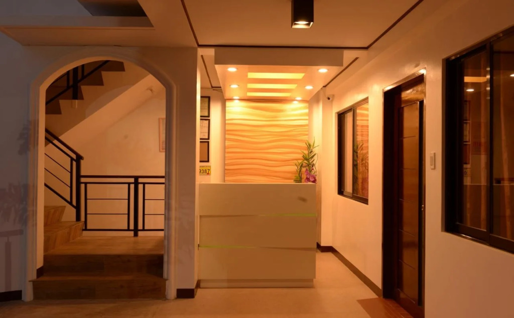 Globetrotter Inn - Palawan Inc