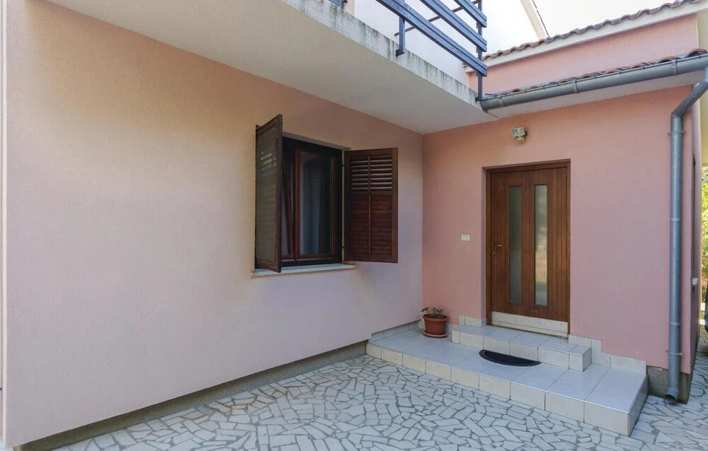 Nice Home in Medulin With Wifi and 2 Bedrooms