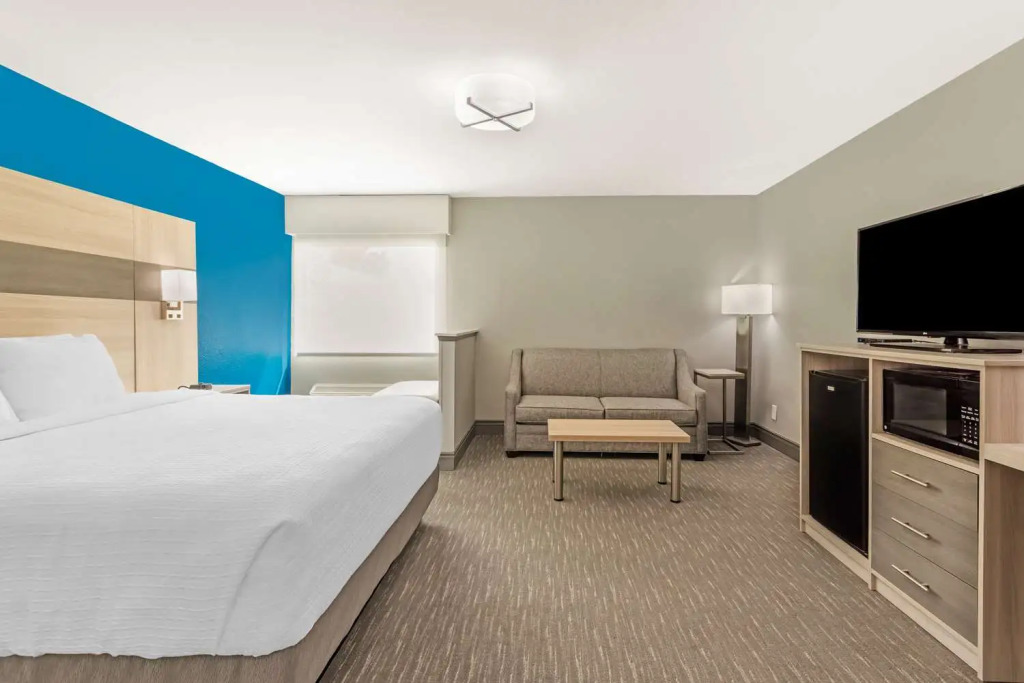 Comfort Inn & Suites Cleveland
