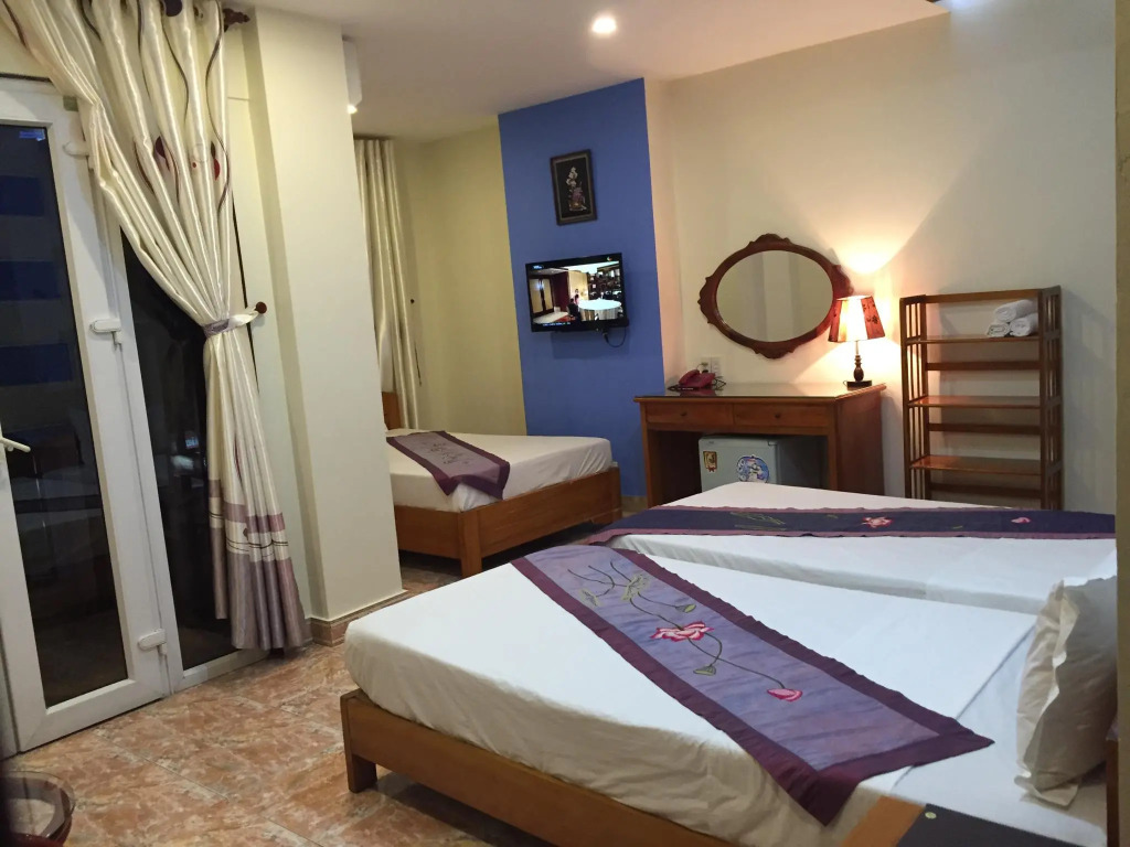 Sunny C Hotel