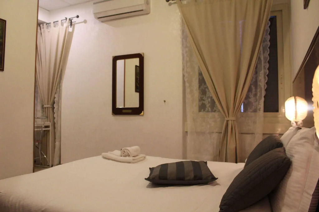Galleria Rooms & Apartments Smart Stay nel cuore di Frascati