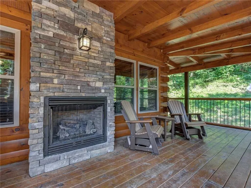 Woodland Escape by Jackson Mountain Rentals