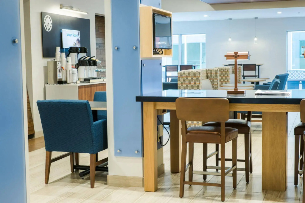 Holiday Inn Express & Suites Kingston-Ulster by IHG