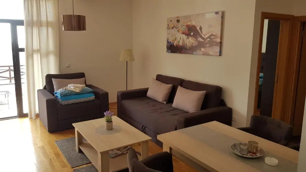 Apartment C2 Dvori