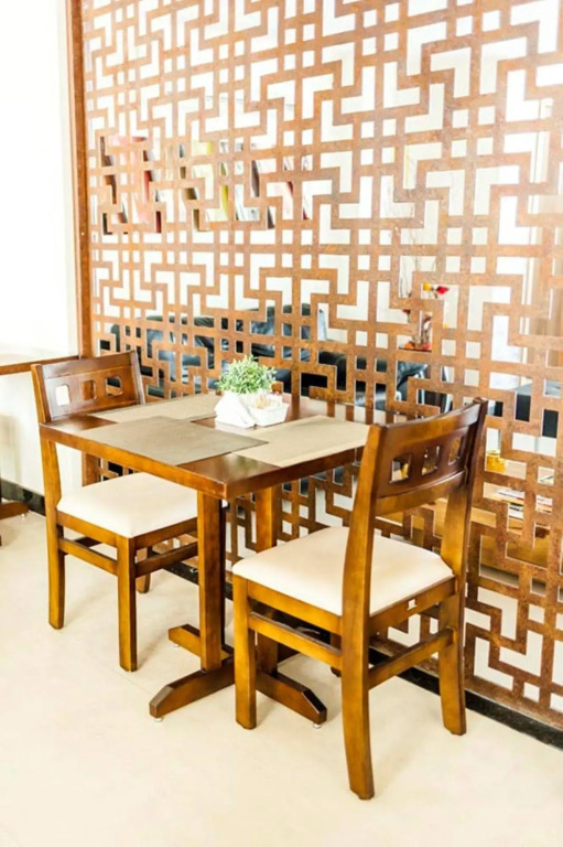 Vida Plaza Hotel