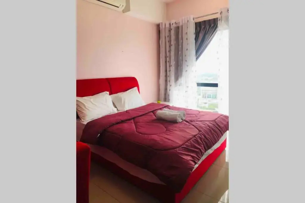 HB1512- Hyve Studio unit, Lake view, Cyberjaya, Free Wi-Fi, Free Parking, Netflix,Pool