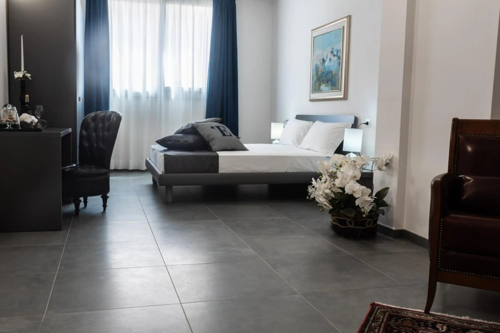 LEssenza Hotel
