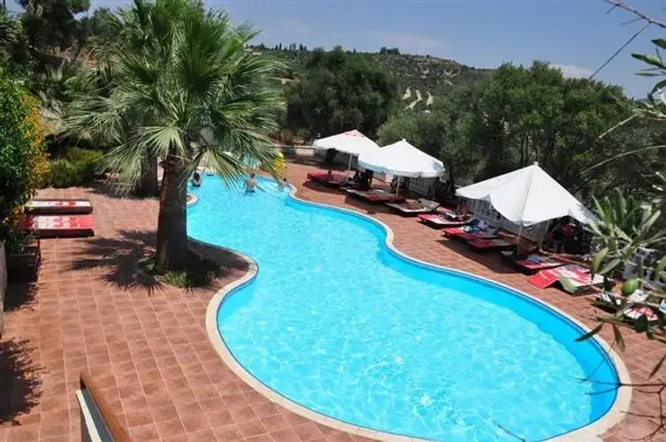Holiday & Leisure Club