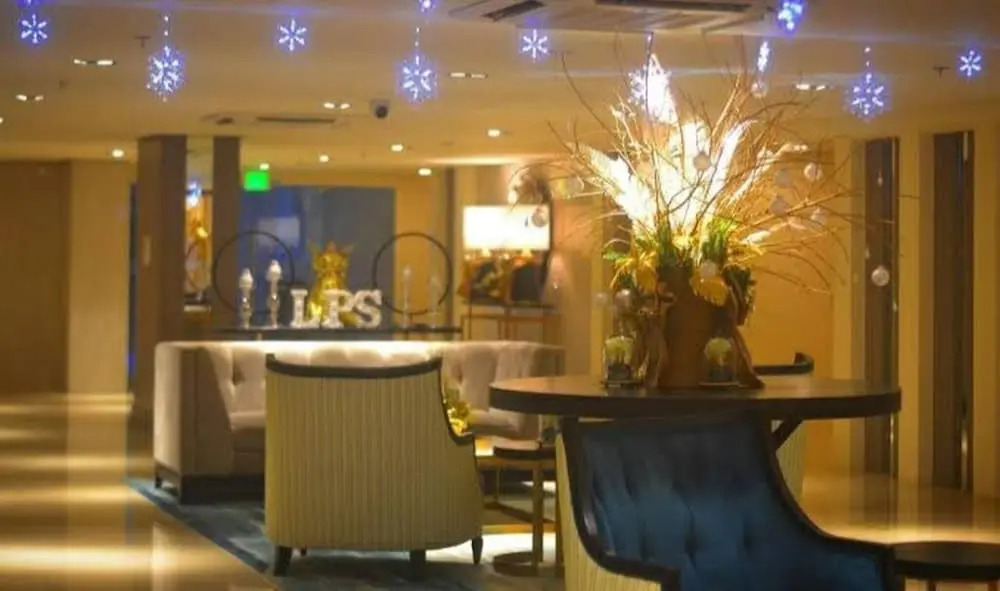 Cozy Iloilo City Condo With Shared Pool and Fitness Center