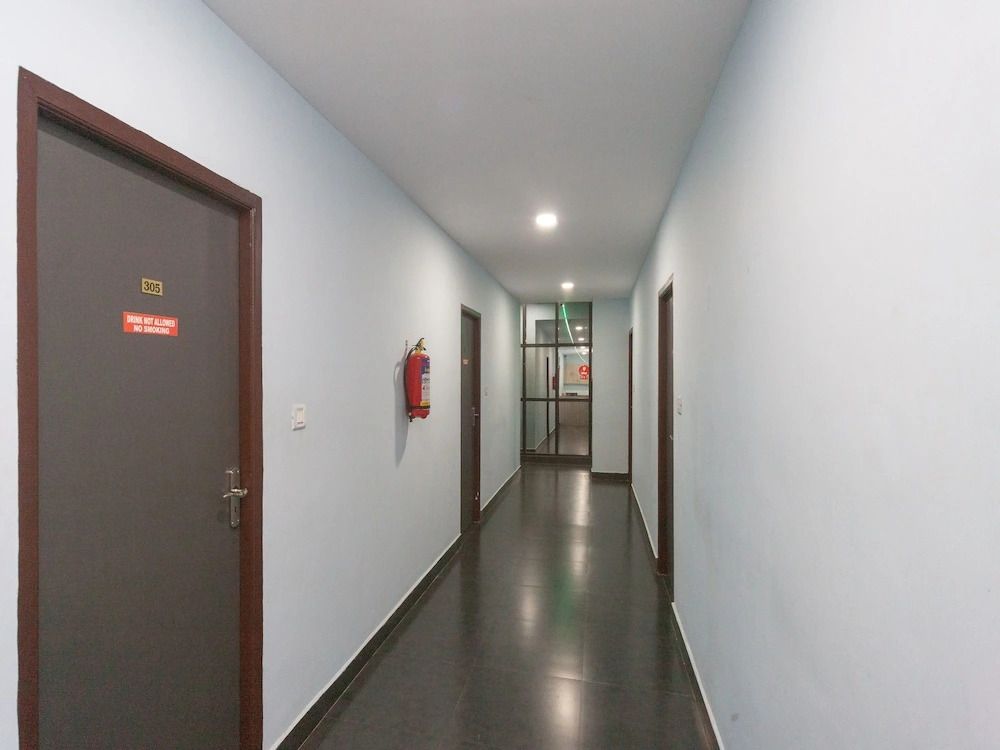 OYO 16117 Grace Residency