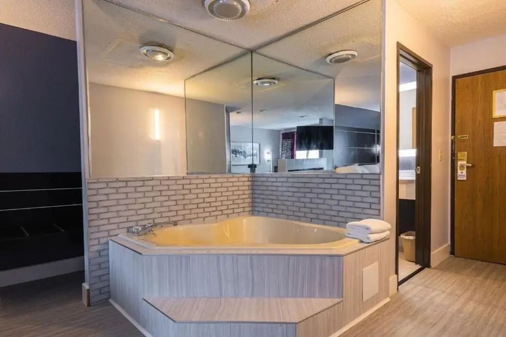 Coratel Inn & Suites by Jasper Hastings