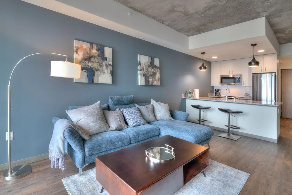 Lake Michigan Lux Apartments by Barsala
