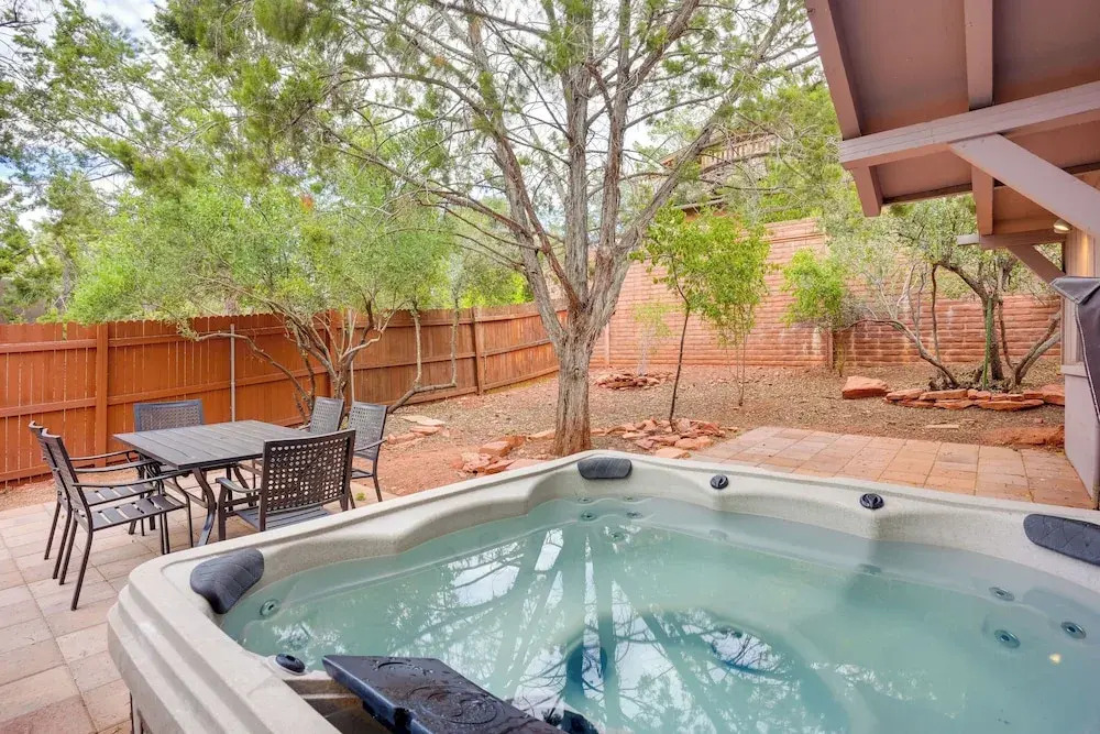 Hot Tub & Patio: Modern Sedona Home!